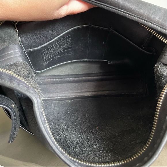 Coach Legacy Should Bag - Picture 8 of 9